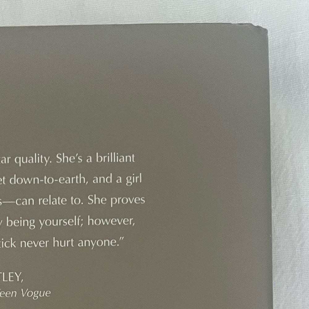 Lauren Conrad, beauty hardcover book - Picture 3 of 5